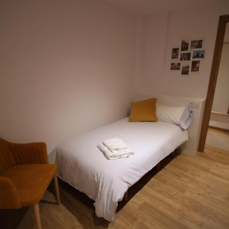 Apartamento La Paz Apartment ซานติอาโก เด กอมโปสเตลา ภายนอก รูปภาพ