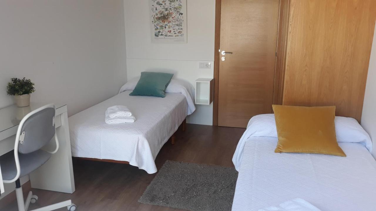 Apartamento La Paz Apartment ซานติอาโก เด กอมโปสเตลา ภายนอก รูปภาพ