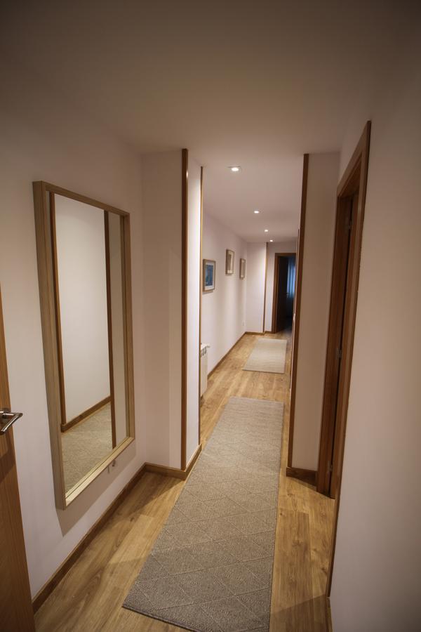 Apartamento La Paz Apartment ซานติอาโก เด กอมโปสเตลา ภายนอก รูปภาพ